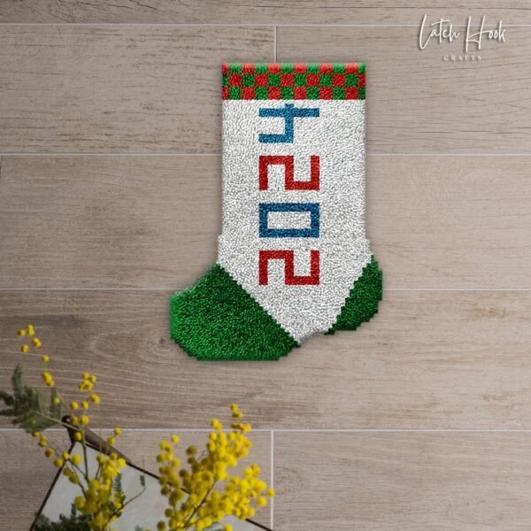 2024 - Latch Hook Stockings Kit