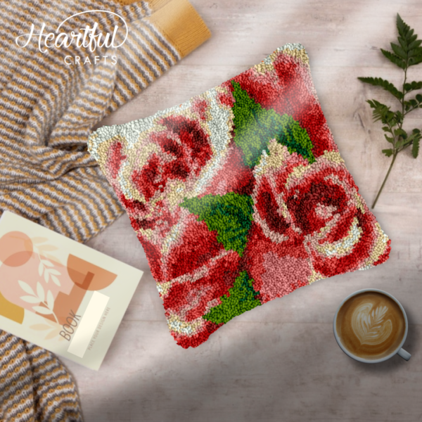 Duet Roses - Latch Hook Pillow Kit