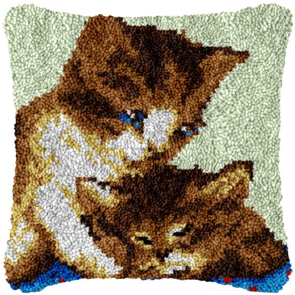 Playful Kittens - Latch Hook Pillow Kit