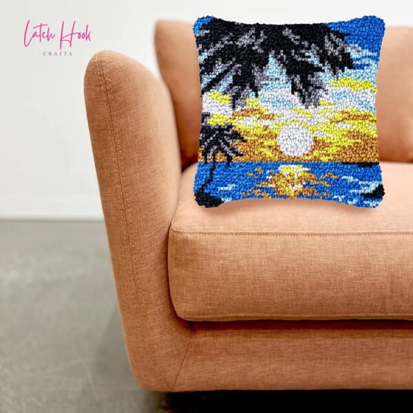 Aloha - Latch Hook Pillow Kit