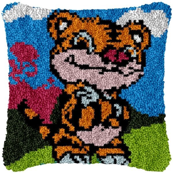 Baby Tiger - Latch Hook Pillow Kit