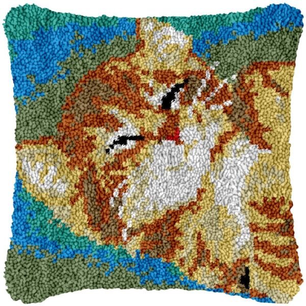 Belly Rubs - Latch Hook Pillow Kit