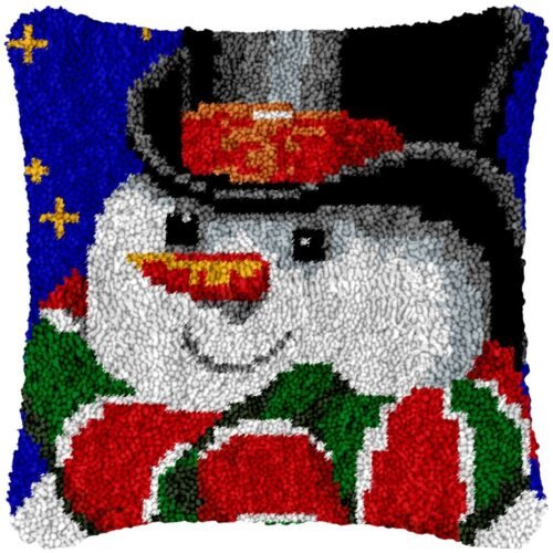Carrot Nose Snowman - Latch Hook Pillow Kit
