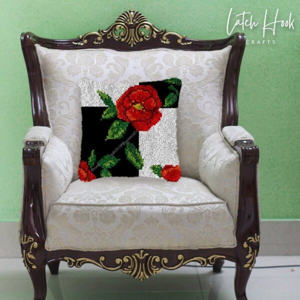 Checkered Rose - Latch Hook Pillow Kit