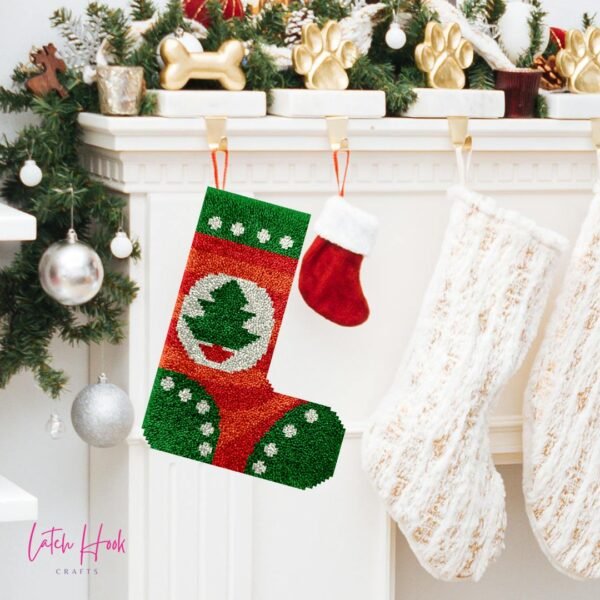 Christmas Tree - Latch Hook Stockings Kit