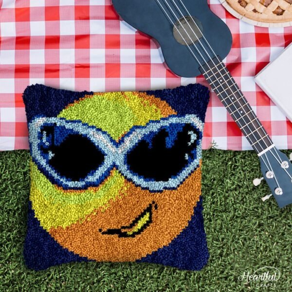 Cool Sunnies - Latch Hook Pillow Kit