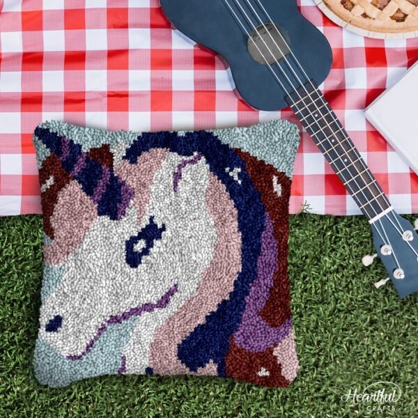 Cool Unicorn - Latch Hook Pillow Kit