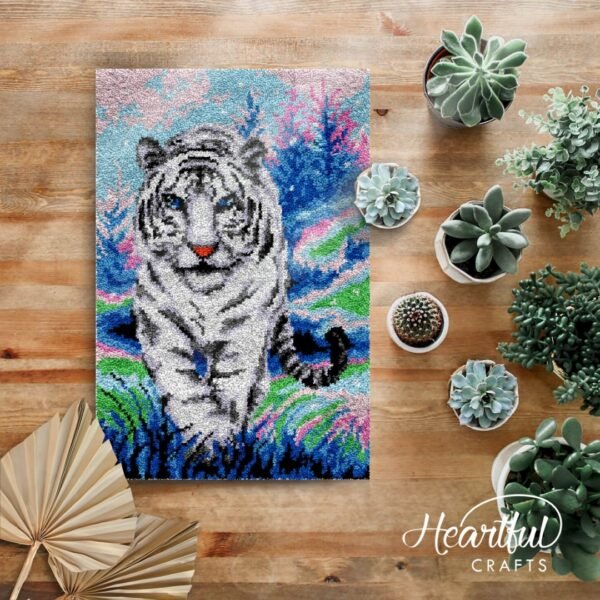 Extraordinary White Tiger - Latch Hook Rug Kit