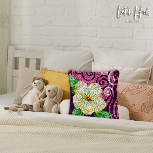 Fresh Aroma - Latch Hook Pillow Kit