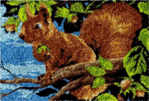 Happy Squirrel - Latch Hook Rug Kit