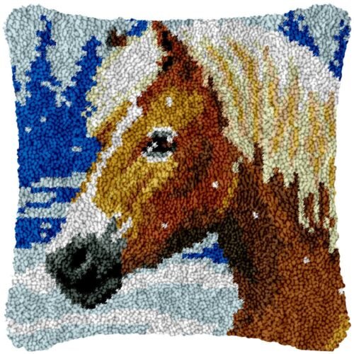 Horse in Snow - Latch Hook Pillow Kit
