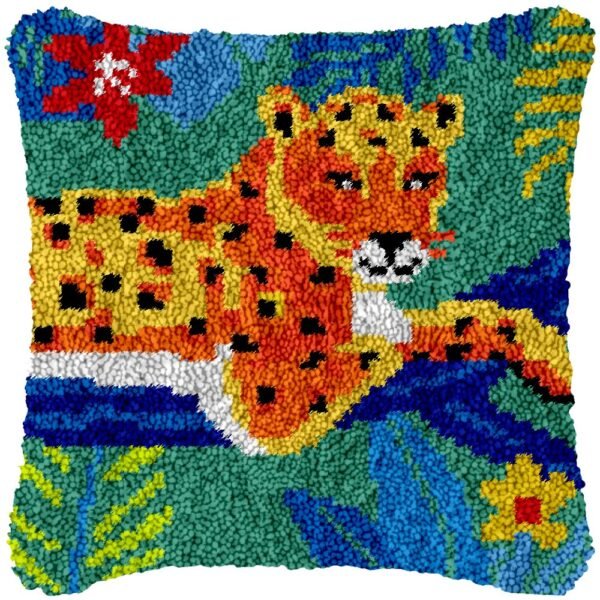 In the Jungle - Latch Hook Pillow Kit