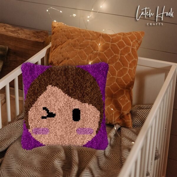 Just a Wink - Latch Hook Pillow Kit