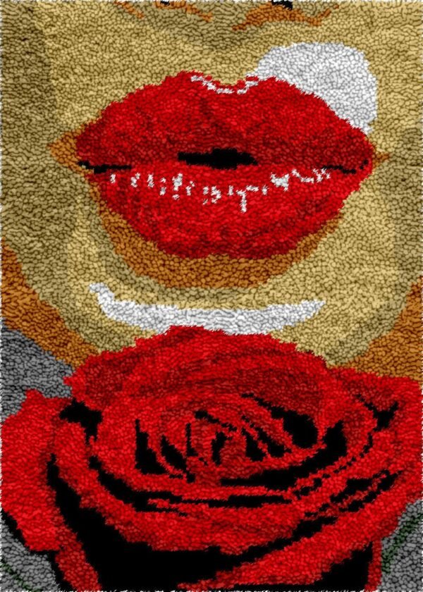 Kiss of Luck - Latch Hook Rug Kit