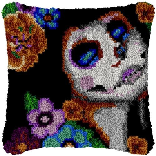 Lady Death - Latch Hook Pillow Kit