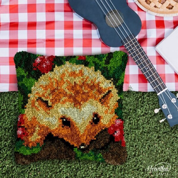 Little Hedgehog - Latch Hook Pillow Kit