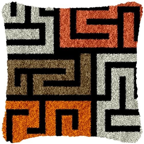 Maze - Latch Hook Pillow Kit