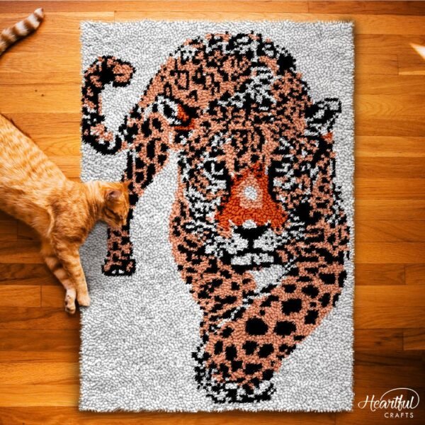 Menancing Jaguar - Latch Hook Rug Kit