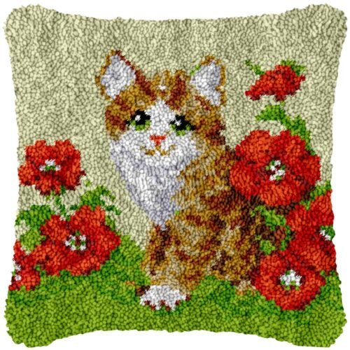 Outside Play Time - Latch Hook Pillow Kit