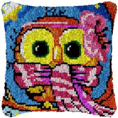 Pretty in Pink - Latch Hook Pillow Kit