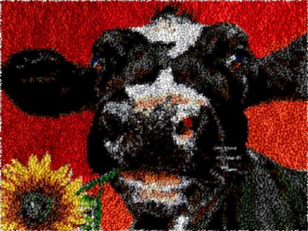 Romantic Cow - Latch Hook Rug Kit