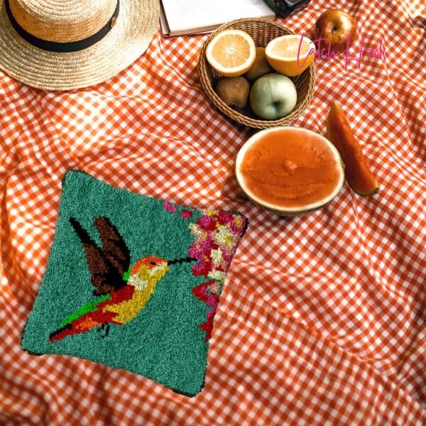 Rufous Hummingbird - Latch Hook Pillow Kit