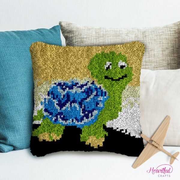 Smiling Turtle - Latch Hook Pillow Kit