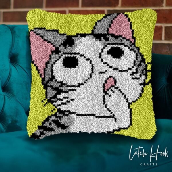 Wow! - Latch Hook Pillow Kit